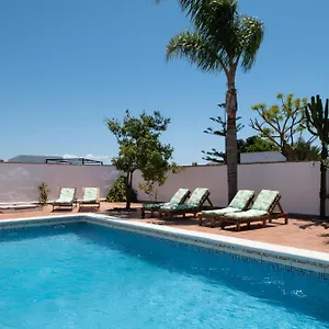 https://apt-a-villa-mayo.es-andalucia.com