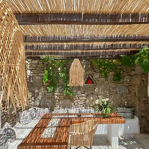 https://bellou-suites.hotels-in-mykonosisland.net