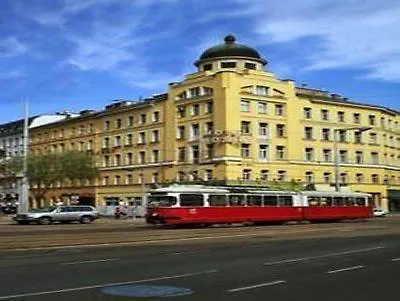 Hotel Mozart Viyana Avusturya