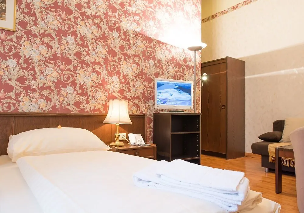 Hotel Mozart Viena 3*,  Áustria